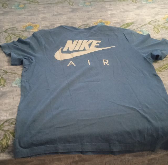 T-shirt Nike bluette tg M