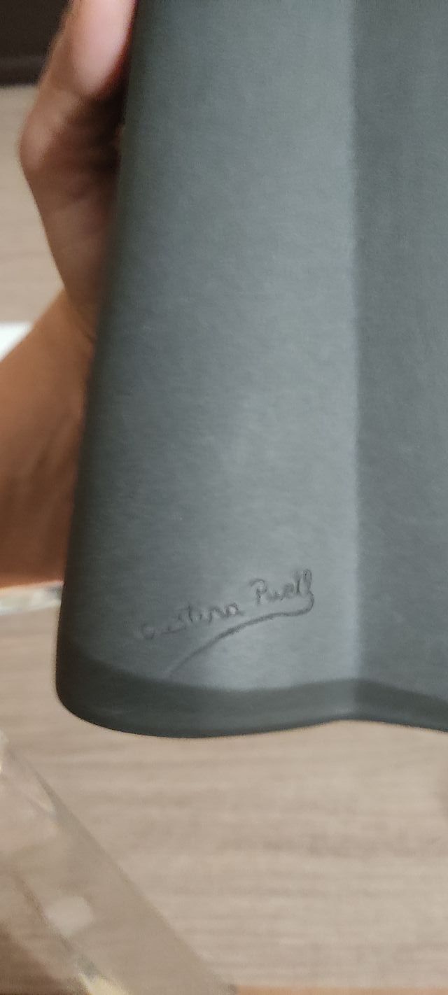 Idea regalo. Escultura el abrazo Cristina Puell