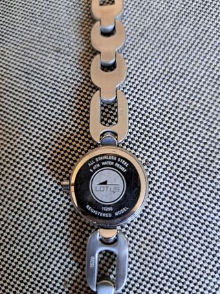 Reloj lotus niña