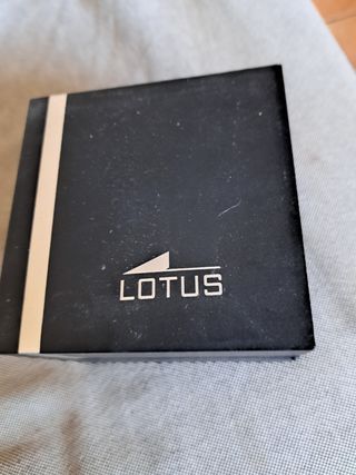 Reloj lotus niña