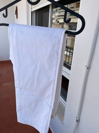 Pantalón Blanco de Chica. H&M