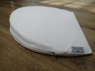 Almohada cuña bebé