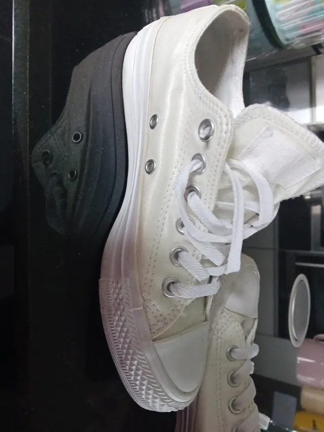 Converse 37
