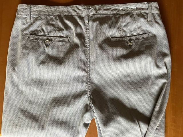 Pantaloni uomo grigi