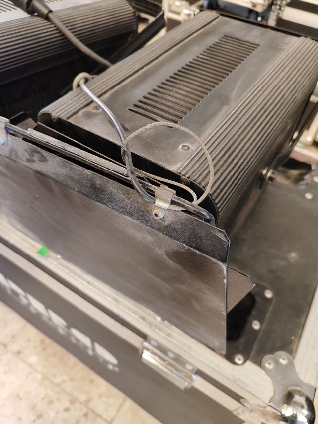 6 Focos PCs Fresnel DTS 650/1000 con lampara