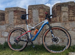 Bicicleta CUBE AMS 100 C:68 SL 29 talla XL