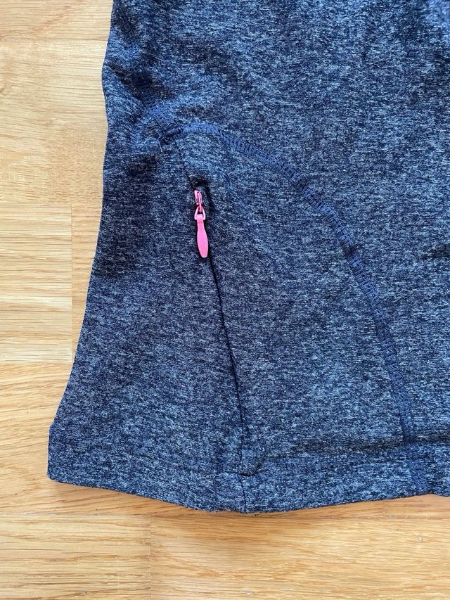 Camiseta deportiva, de Mango