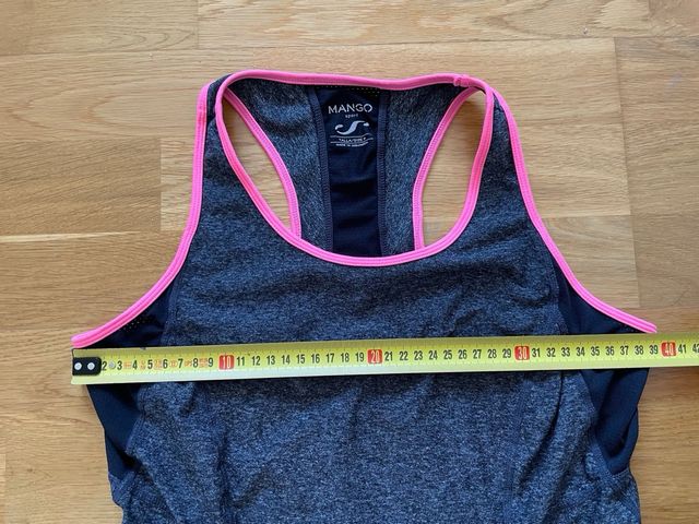 Camiseta deportiva, de Mango