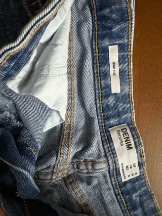 Falda vaquera Bershka