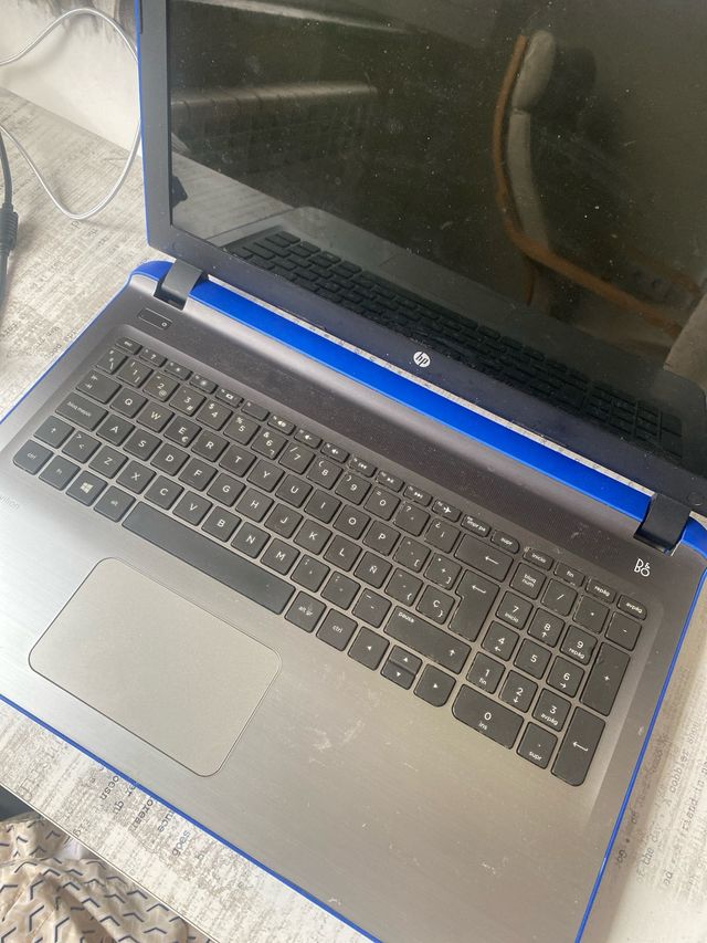 Ordenador HP portatil azul