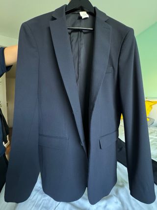 Traje azul marino
