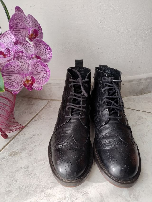 Scarponcini Oxford in pelle nera num. 40