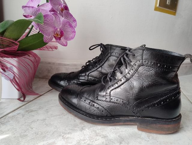 Scarponcini Oxford in pelle nera num. 40