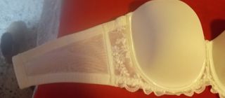 Sujetador de novia a estrenar