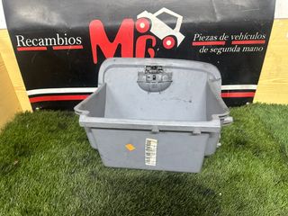 MOLDURA-ELEVALUNAS-GUANTERA-CITROEN C3 2003