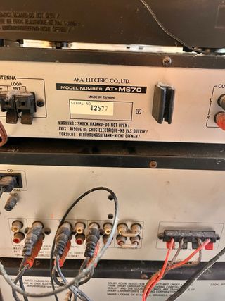 Stereo Akai con casse