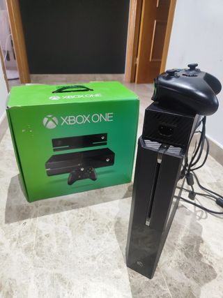 Xbox One con Kinect e scatola originale
