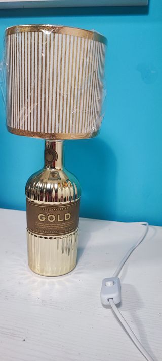 lampada gin gold bottiglia