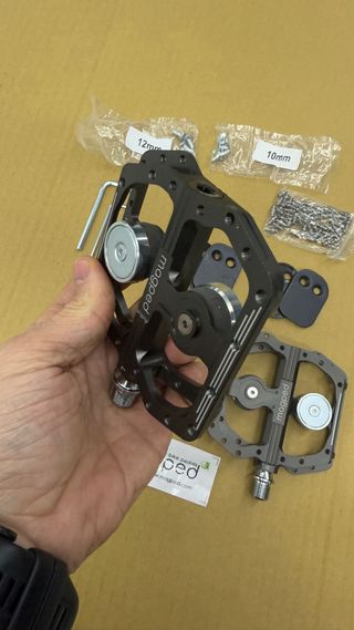 Pedal Magnético MAGPED ENDURO2 200N Gris