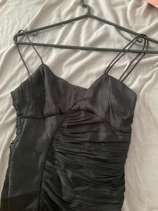 Vestido con drapeados