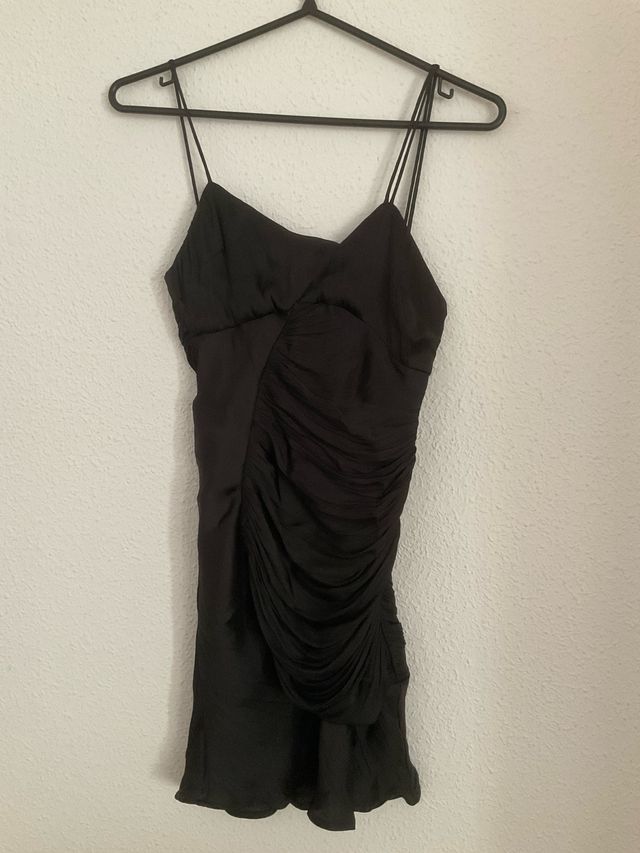 Vestido con drapeados