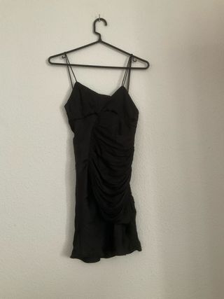 Vestido con drapeados