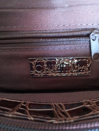 Due borse in pelle firmate