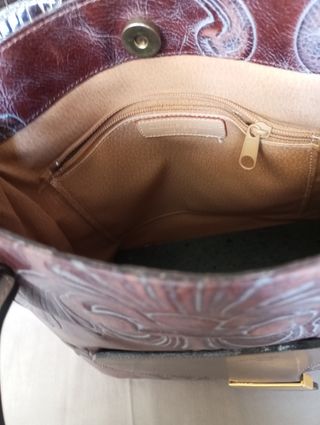 Due borse in pelle firmate