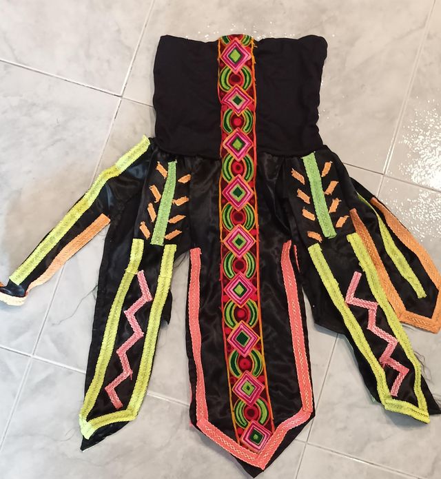 5-Tres Disfraces Tribu