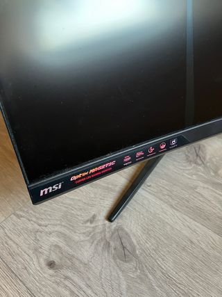 MSI Monitor roto