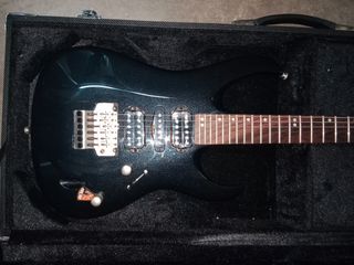 Guitarra Cort viva gold II + maletín + pedal