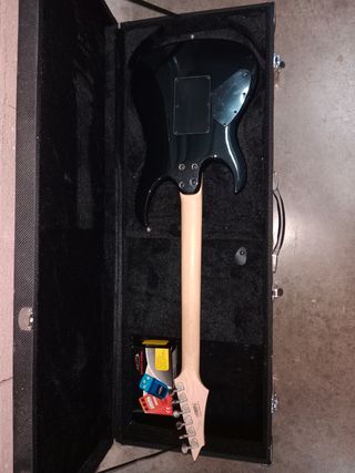 Guitarra Cort viva gold II + maletín + pedal