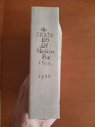 FASCIMIL TRATADO DE MEDICINA 1588 (2016)