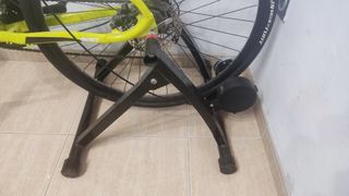 Rodillo entrenamiento bicicleta 