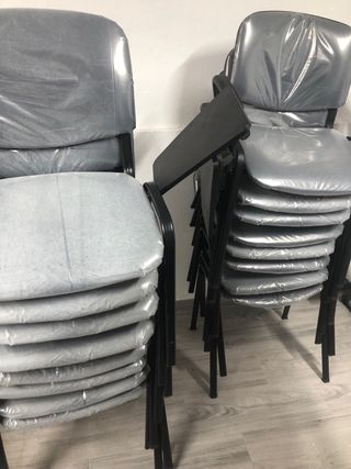 Sillas negras de oficina