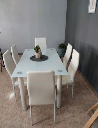 OFERTON MESA CRISTL Y SEIS SILLAS BLANCA