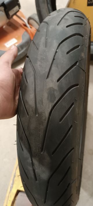 Ruedas de moto DUNLOP Y MICHELIN