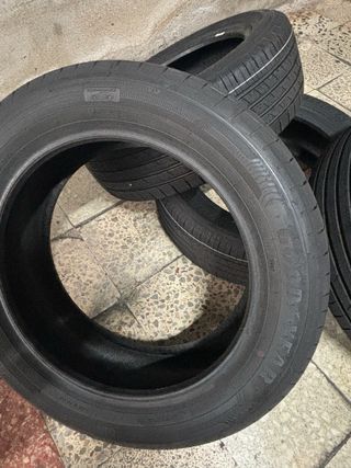 Ruedas goodyear efficient grip 215-55R18 95H.