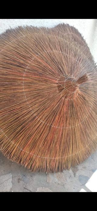 Sombrillas de carri verzo mimbre