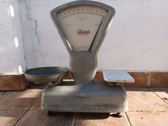 E. ARISO Y CIA. BALANZA DE ULTRAMARIONOS