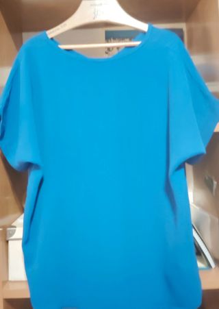 Blusa talla grande azul botones dorados