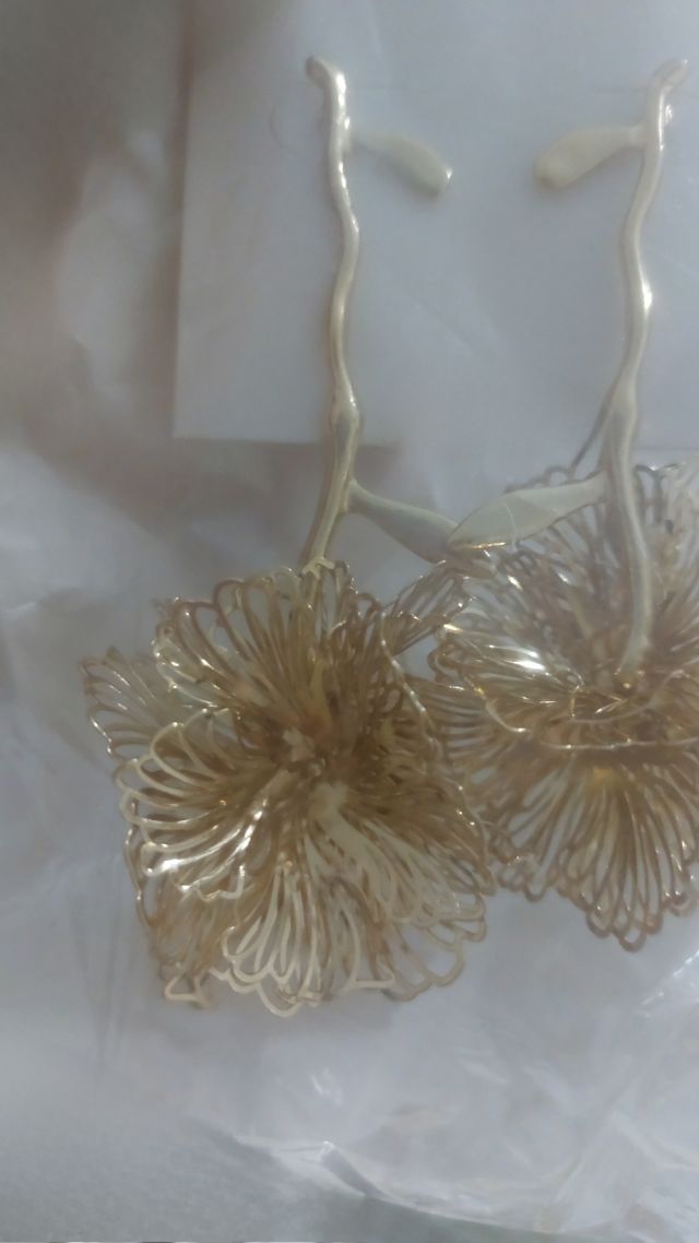 Zara Pendientes grandes dorados