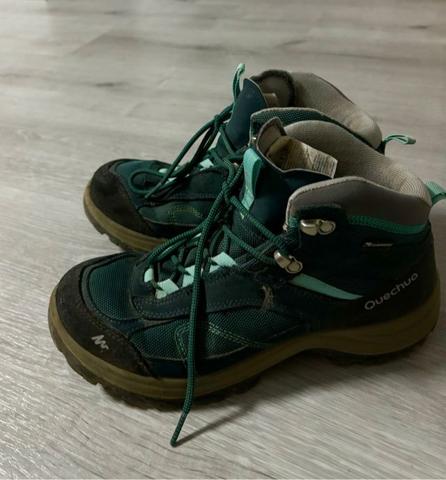 Botas de montaña y trekking  impermeables  T40