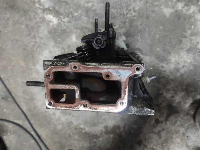 Culata Renault super5  1.4