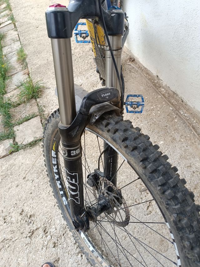 Bicicletta MTB Cannondale Jekyll 