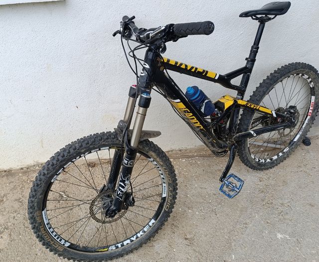 Bicicletta MTB Cannondale Jekyll 