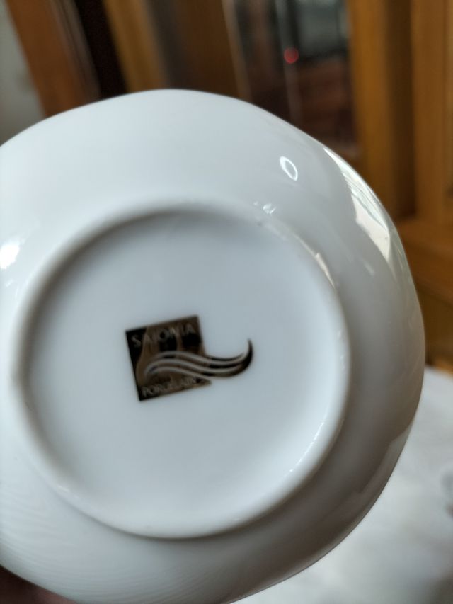 Taza de cafè muy pequeñita ,porcelana Sajonia