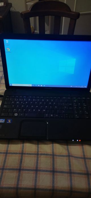 Portátil Toshiba Satélite i3-2310M 