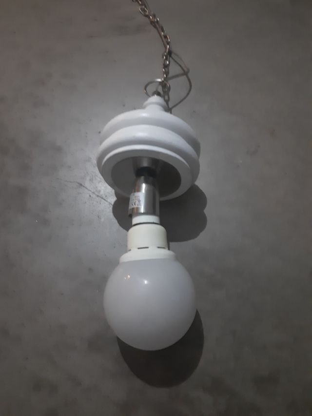 Lámpara de techo de madera