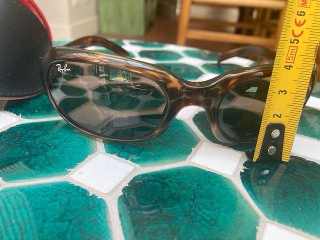 Gafas de sol montura envolvente RB2126